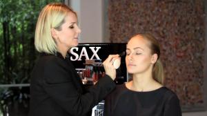 Nicky Reid showing us how to contour and shade with SAX Cosmetics